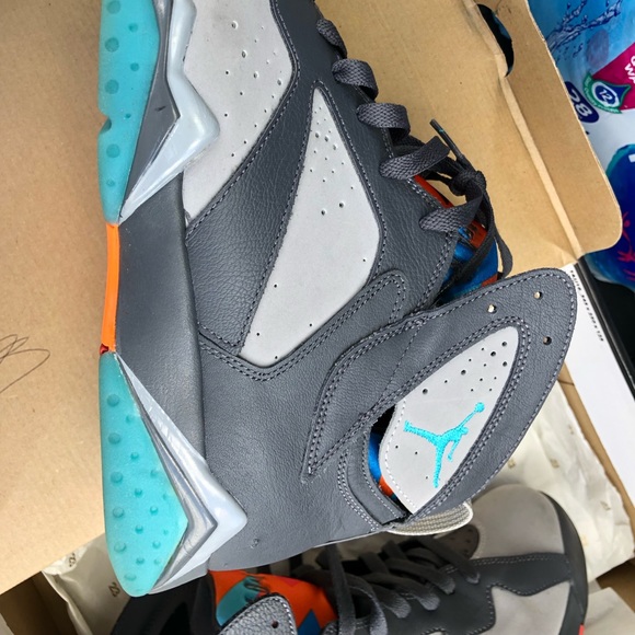 Retro 7 Jordan’s - Picture 1 of 3